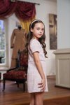 Луксозна детска рокля от букле в пастелни тонове